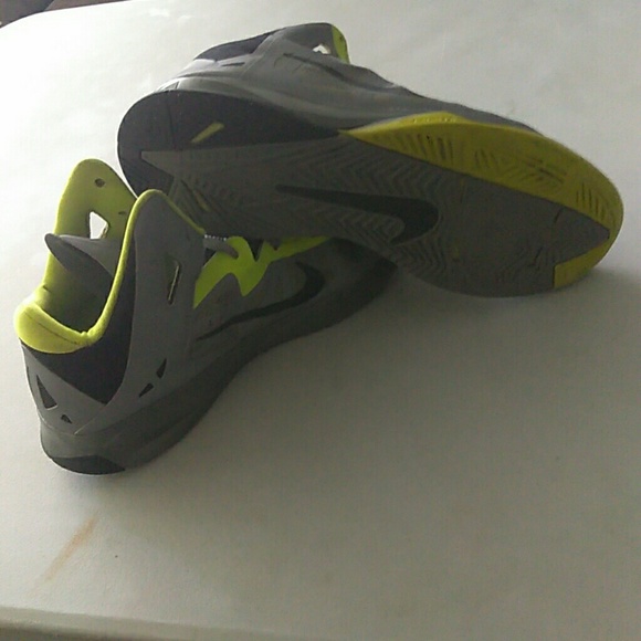 Nike - Picture 5 of 5